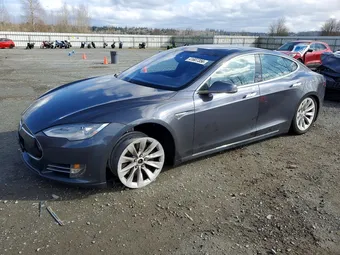 2016 Tesla Model S 5YJSA1E21GF130063
