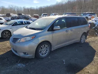2016 Toyota Sienna 5TDYK3DC1GS697933 Lot 76350515