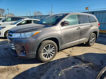 2018 Toyota Highlander 5TDJZRFHXJS910958 Lot 78652675