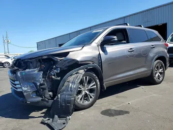 2018 Toyota Highlander 5TDZARFH4JS038786 Lot 48680256