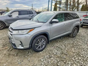 2019 Toyota Highlander 5TDJZRFH6KS588840 Lot 47479046