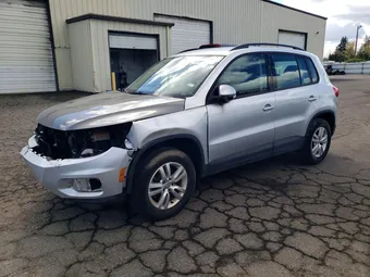 2017 Volkswagen Tiguan WVGAV7AX9HK029325