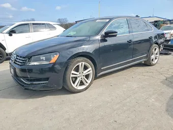 2015 Volkswagen Passat 1VWCV7A3XFC039473