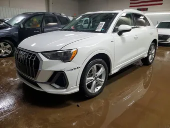 2022 Audi Q3 WA1DECF30N1005409