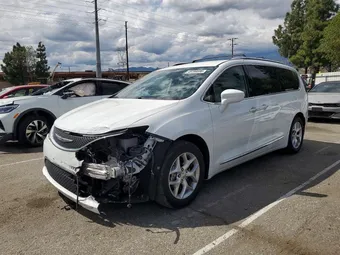 2018 Chrysler Pacifica 2C4RC1BG0JR247699 Lot 49706696