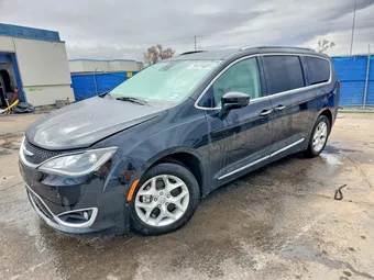 2017 Chrysler Pacifica 2C4RC1EGXHR833218 Lot 45580716