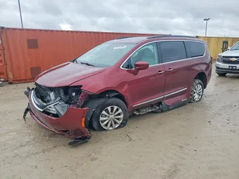 2017 Chrysler Pacifica 2C4RC1BG8HR747300 Lot 79713705