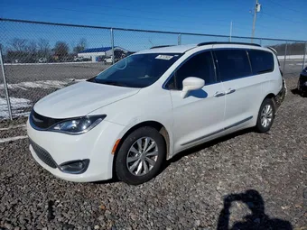 2017 Chrysler Pacifica 2C4RC1BG4HR670134 Lot 76712805