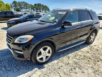 2015 Mercedes-Benz M-Class 4JGDA5GB0FA532477