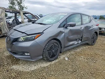 2024 Nissan Leaf 1N4CZ1CV9RC552811