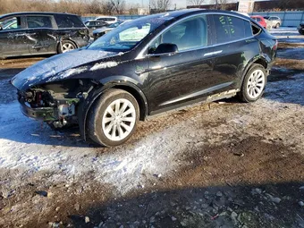 2017 Tesla Model X 5YJXCAE22HF038199 Lot 73910355
