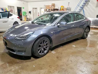 2018 Tesla Model 3 5YJ3E1EB4JF110261 Lot 98532015