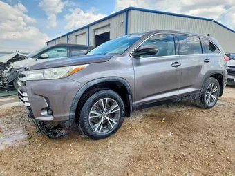2019 Toyota Highlander 5TDZZRFH7KS358937 Lot 47155566