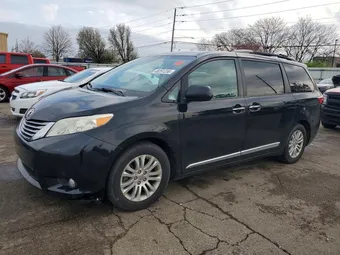 2015 Toyota Sienna 5TDYK3DC2FS567089 Lot 48251236