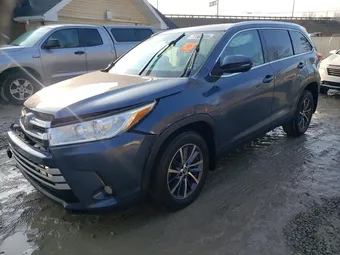 2019 Toyota Highlander 5TDJZRFH0KS945736 Lot 77988275