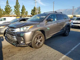 2019 Toyota Highlander 5TDBZRFH4KS977478 Lot 46852736