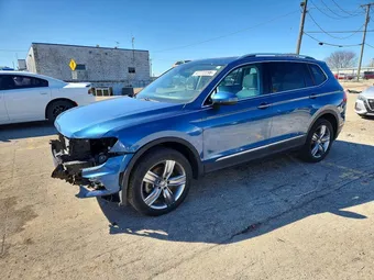 2019 Volkswagen Tiguan 3VV4B7AXXKM069098 Lot 47772296