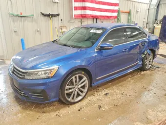 2016 Volkswagen Passat 1VWAT7A30GC066423
