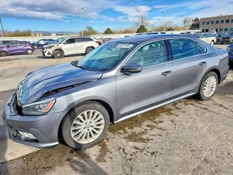 2017 Volkswagen Passat 1VWBT7A32HC015155