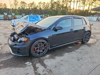 2016 Volkswagen Golf R WVWLF7AU0GW284470