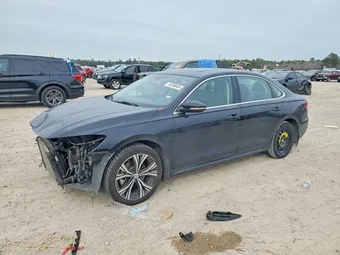 2022 Volkswagen Passat 1VWSA7A31NC002057