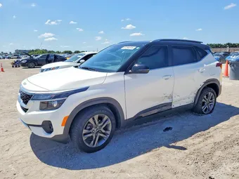 2023 Kia Seltos KNDEU2AA5P7423641