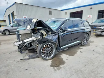 2023 Lincoln Aviator 5LM5J7WC4PGL14726
