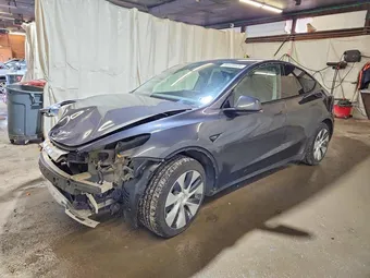 2024 Tesla Model Y 7SAYGAEE7RF063204 Lot 48339326