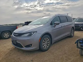 2019 Chrysler Pacifica 2C4RC1BG1KR561217 Lot 95419845
