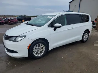 2022 Chrysler Voyager 2C4RC1CG7NR226496