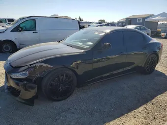 2018 Maserati Ghibli ZAM57YTA4J1301673