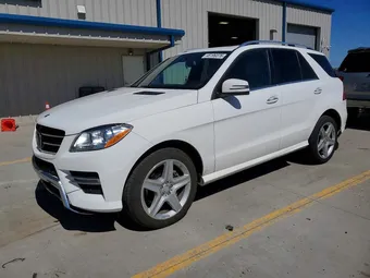 2015 Mercedes-Benz M-Class 4JGDA5GB0FA561140