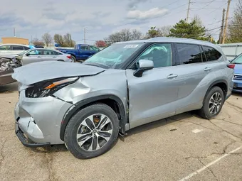 2021 Toyota Highlander 5TDHZRBH8MS100656 Lot 48134766