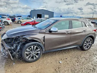 2019 Infiniti QX30 SJKCH5CR6KA011317
