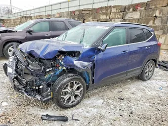 2021 Kia Seltos KNDERCAA5M7211843