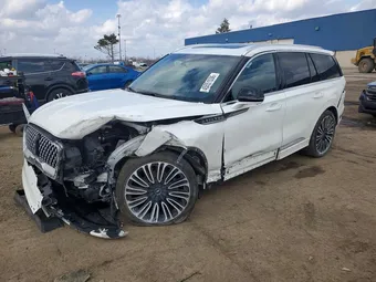 2023 Lincoln Aviator 5LM5J9XC4PGL01632