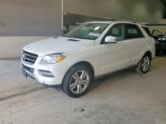 2015 Mercedes-Benz M-Class 4JGDA5HB0FA452580