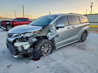 2021 Toyota Sienna 5TDKRKEC4MS032403 Lot 45998776