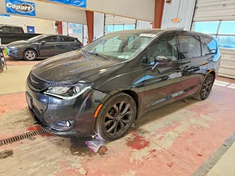 2019 Chrysler Pacifica 2C4RC1FG1KR567433 Lot 50712486