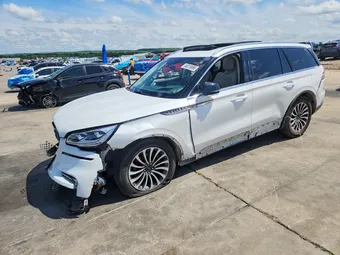 2022 Lincoln Aviator 5LM5J7XC7NGL08639