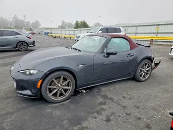 2018 Mazda MX-5 Miata JM1NDAD78J0203128
