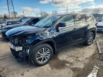2019 Toyota Highlander 5TDJZRFH0KS597002 Lot 48854996