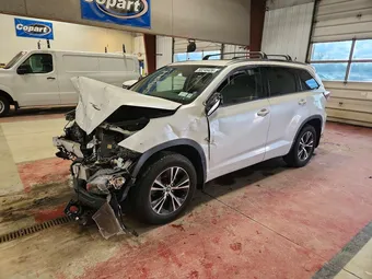 2016 Toyota Highlander 5TDJKRFH2GS282018 Lot 50246426