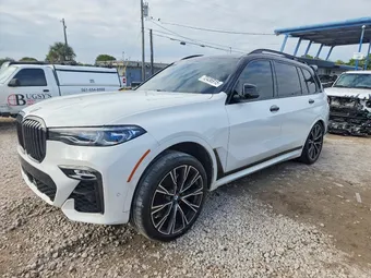 2021 BMW X7 5UXCX6C05M9H63061