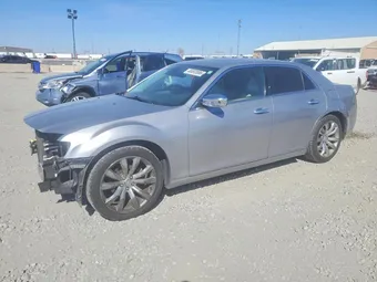 2018 Chrysler 300 2C3CCAEG1JH301622