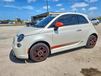 2017 Fiat 500e 3C3CFFGE4HT526165