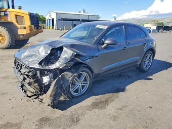 2018 Porsche Macan WP1AA2A57JLB00828