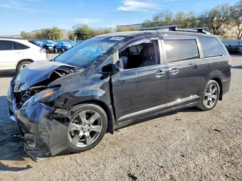 2017 Toyota Sienna 5TDXZ3DC4HS829267 Lot 73947495