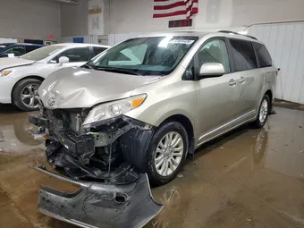 2017 Toyota Sienna 5TDYZ3DC8HS850885 Lot 47024436