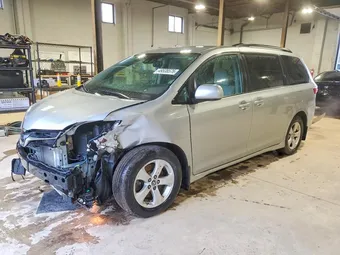 2020 Toyota Sienna 5TDKZ3DC7LS069824 Lot 49538576